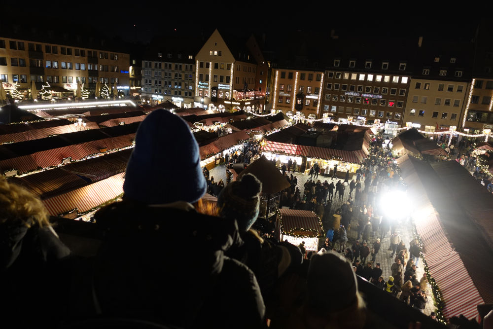 Bild: Christkindles-Blick - Frauenkirche (C) Kolpingsfamilie Nürnberg / St.Elisabeth